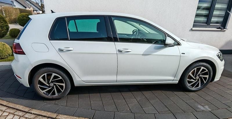Gebraucht VW Golf VII Join 116 PS (85 kW) 2019 Grau Kleinwagen