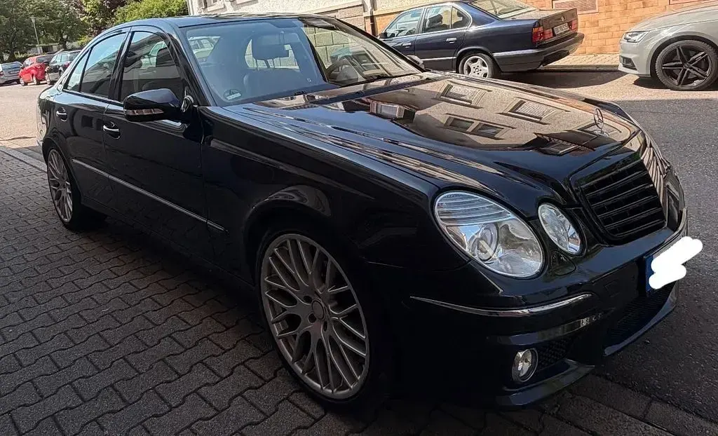 Second-hand Mercedes E300 211 CP (155 kW) 2009 Negru Berlinǎ