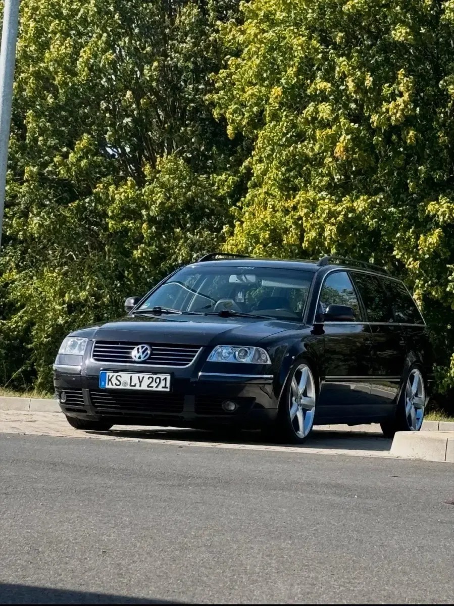 Occasion VW Passat Highline 131 ch (96 kW) 2001 Noir Break