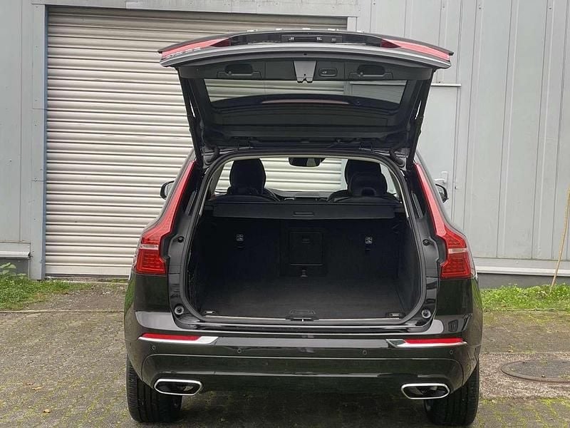 Schwarz Gebraucht 2019 Volvo XC60 Inscription SUV | 29.000 € (Fairer Preis) - Bild 1/4