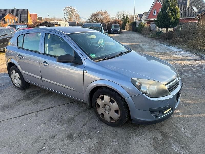 Silber Gebraucht 2005 Opel Astra Kleinwagen | 1.000 € (Superpreis) - Bild 1/4