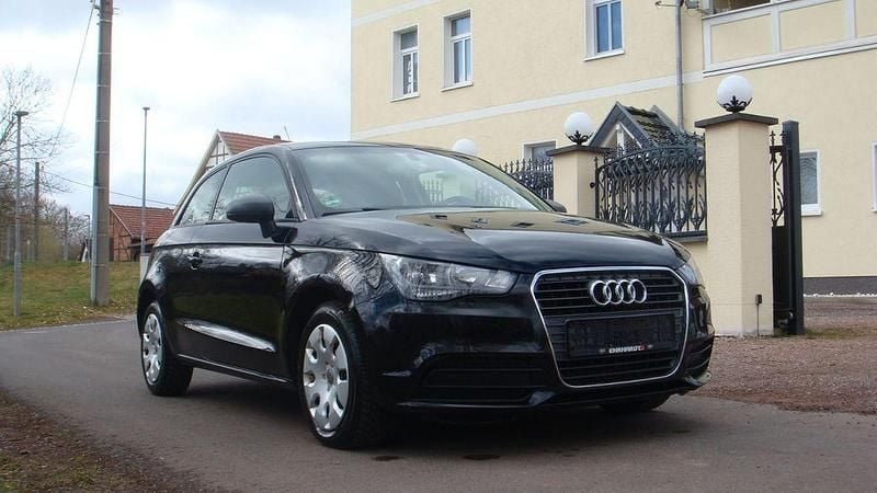 Gebraucht Audi A1 Ambition 90 PS (66 kW) 2013 Schwarz Kleinwagen