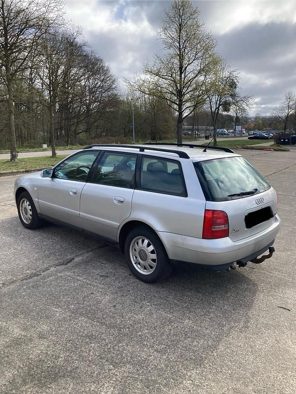 Gebraucht Audi A4 116 PS (85 kW) 2005 Silber Kombi