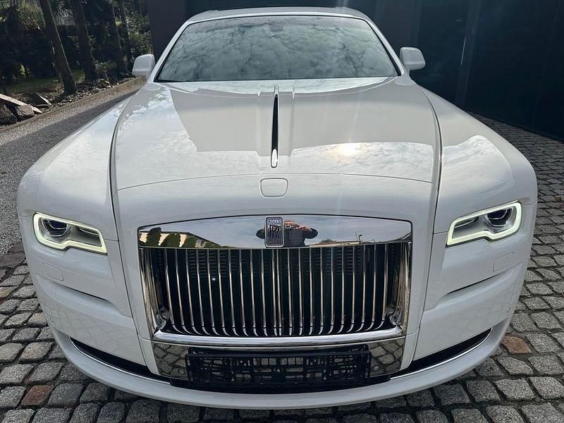 Gebraucht Rolls Royce Ghost 571 PS (419 kW) 2015 Alpinweiß Limousine