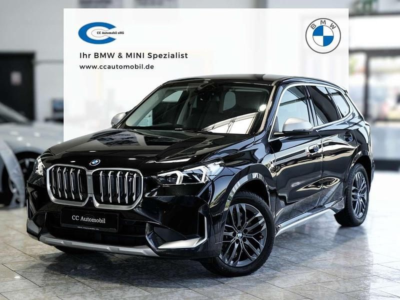 Saphirschwarz Gebraucht 2023 BMW iX1 xLine SUV | 37.999 € (Guter Preis) - Bild 1/3