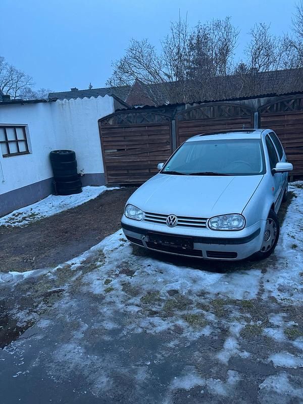 Gebraucht VW Golf IV 75 PS (55 kW) 1999 Silber Kleinwagen