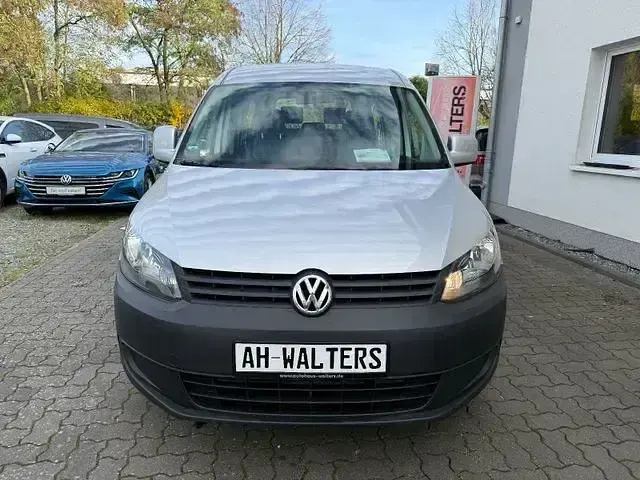 Gebraucht VW Caddy Maxi Trendline 102 PS (75 kW) 2014 Silber Van / Kleinbus