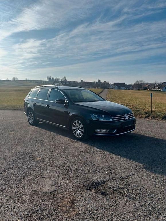 Gebraucht VW Passat 105 PS (77 kW) 2012 Schwarz Kombi