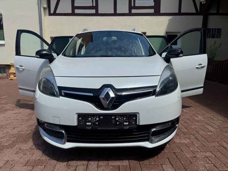 Weiß Gebraucht 2014 Renault Grand Scénic III Bose Edition Van / Kleinbus | 6.300 € (Fairer Preis) - Bild 1/4