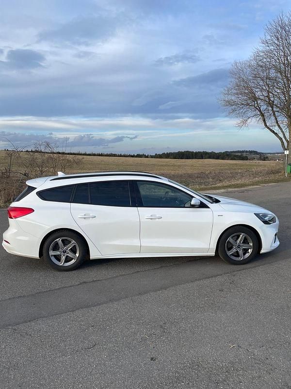 Gebraucht Ford Focus ST-Line 150 PS (110 kW) 2020 Weiß Kombi