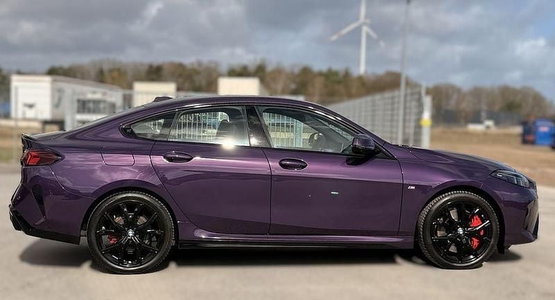 Gebraucht BMW 220 M Sport 170 PS (125 kW) 2025 Violett Limousine