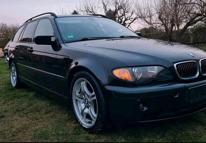 Gebraucht BMW 330 Shadowline 204 PS (150 kW) 2004 Schwarz Kombi