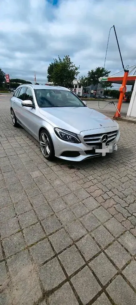 Gebraucht Mercedes C200 Avantgarde 184 PS (135 kW) 2017 Silber Kombi