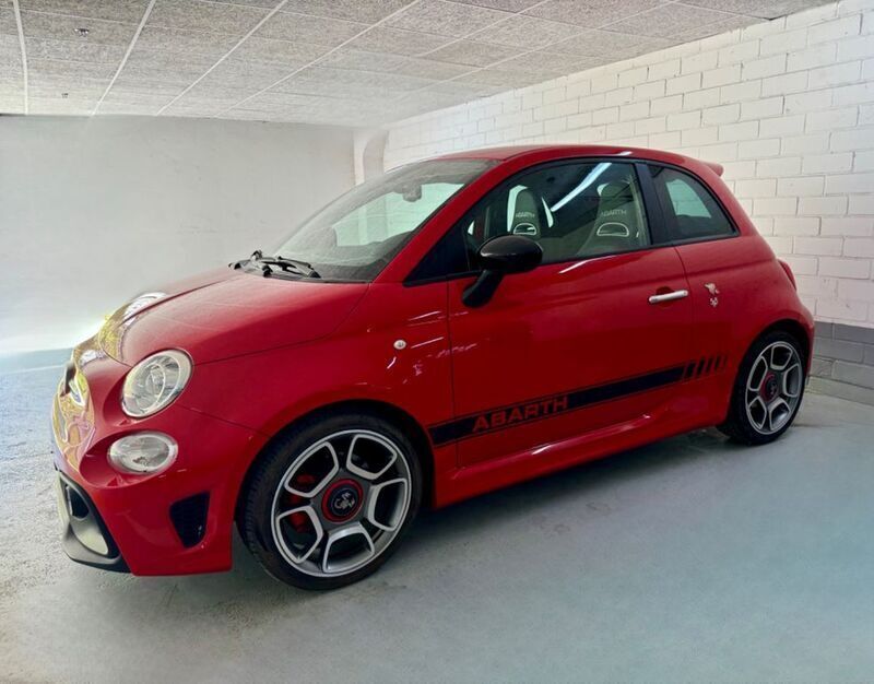 Rot Gebraucht 2016 Abarth 595 Turismo Kleinwagen | 15.900 € (Fairer Preis) - Bild 1/4