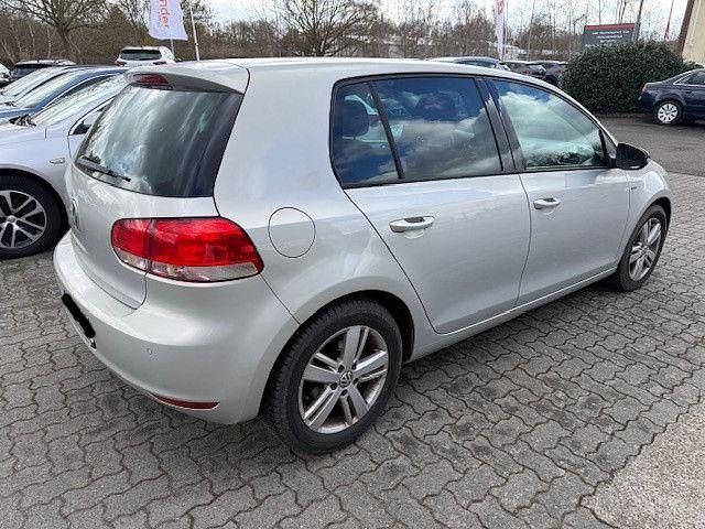 Gebraucht VW Golf VII Match 86 PS (63 kW) 2012 Gold Limousine