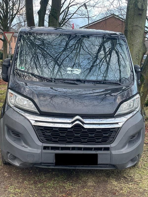 Grau Gebraucht 2015 Citroën Jumper Profi Van / Kleinbus | 11.500 € (Fairer Preis) - Bild 1/4