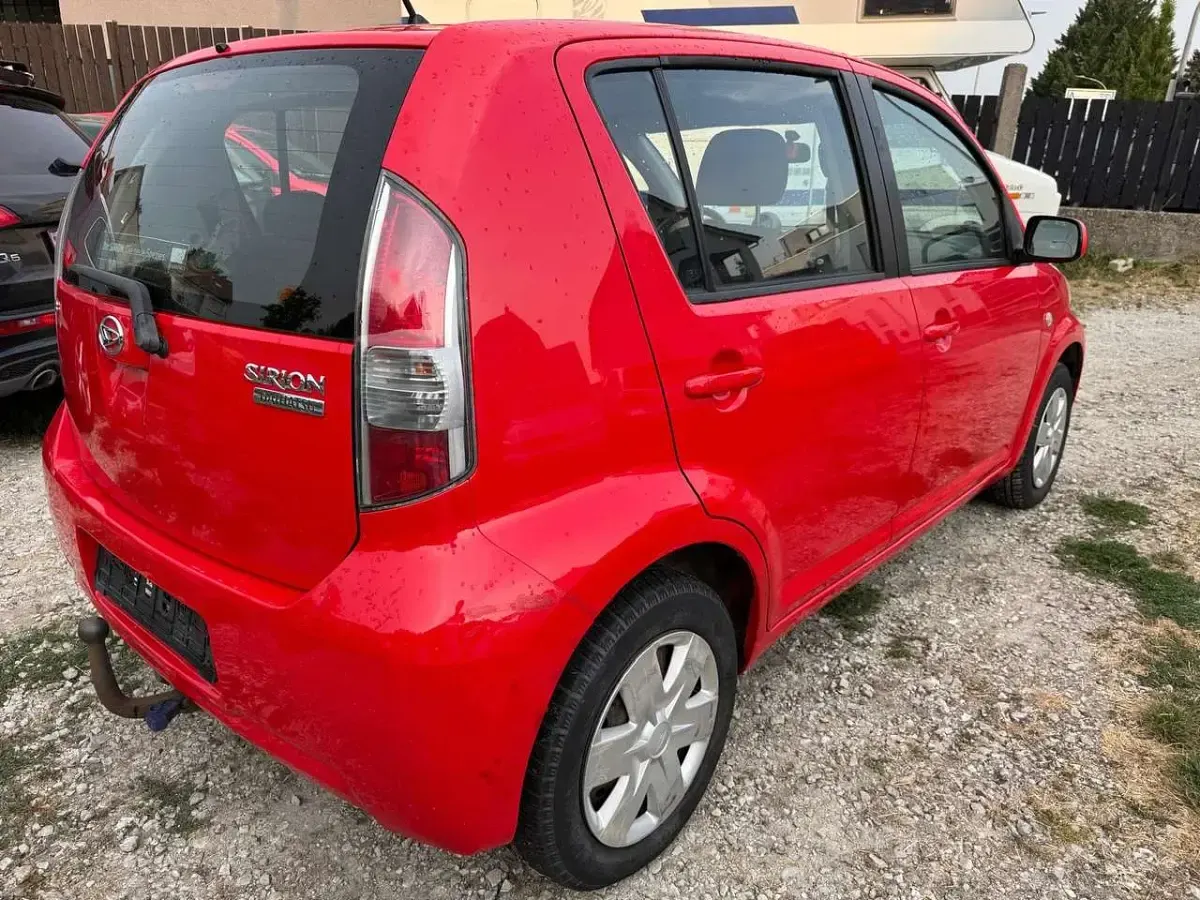 Gebraucht Daihatsu Sirion 87 PS (63 kW) 2007 Rot Kleinwagen