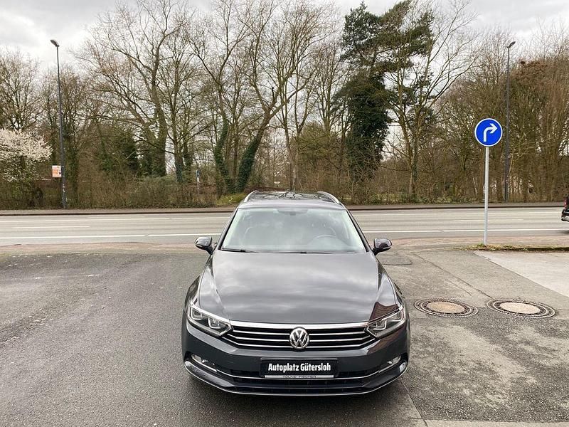 Gebraucht VW Passat Highline 150 PS (110 kW) 2016 Grau Kombi