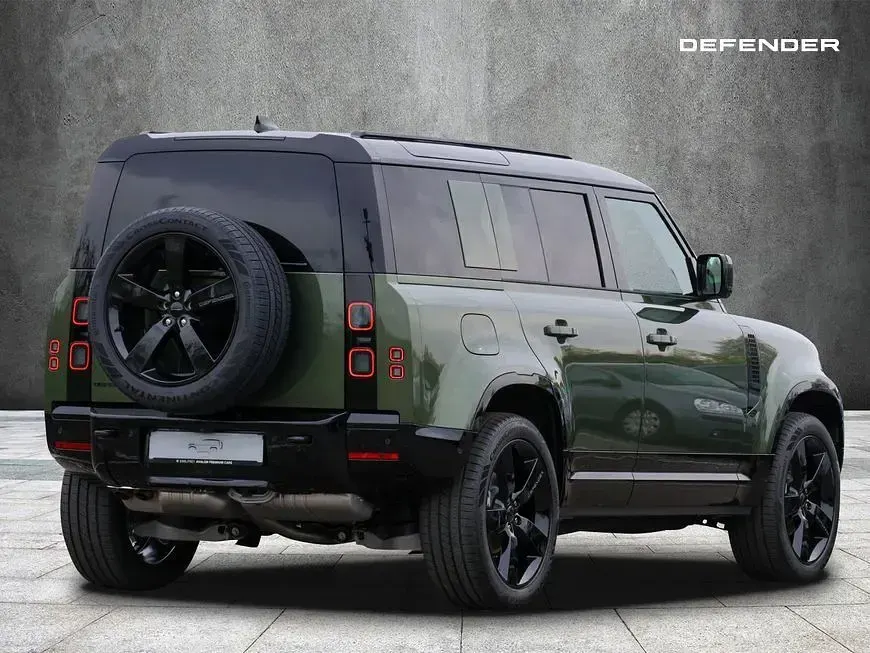 Neu Land Rover Defender SE Dynamic 249 PS (183 kW) 2026 Woolstone green SUV