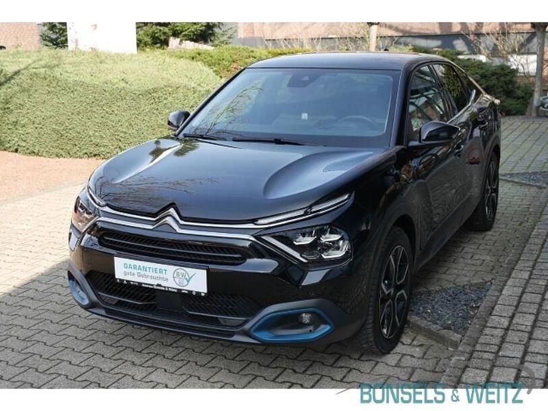 Gebraucht Citroën e-C4 Shine 100 kW (136 PS) 2023 Schwarz metallic Limousine