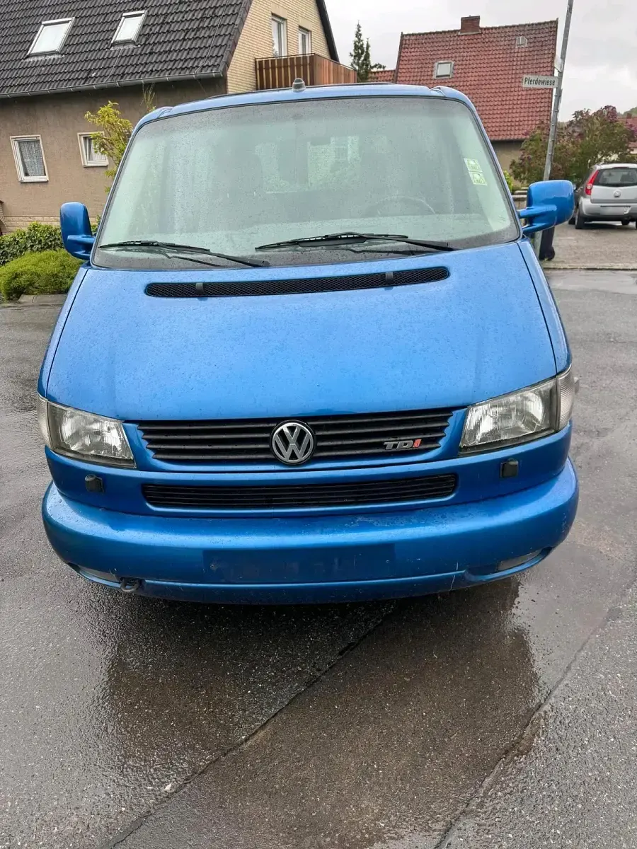 Gebraucht VW Multivan 151 PS (111 kW) 1999 Blau Van / Kleinbus