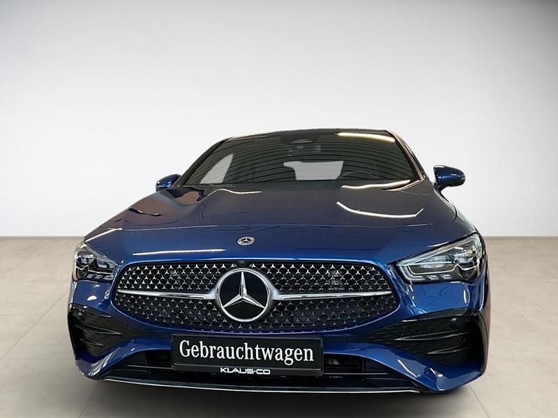 Gebraucht Mercedes CLA200 Style 163 PS (119 kW) 2024 Blau Coupé