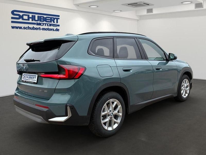 Gebraucht BMW iX1 150 kW (204 PS) 2025 Grün SUV