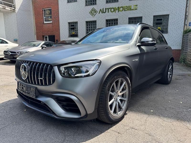 Grau Gebraucht 2019 Mercedes GLC63 AMG AMG SUV | 44.800 € (Fairer Preis) - Bild 1/4
