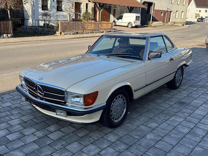 Gebraucht Mercedes 560 230 PS (169 kW) 1988 Beige Cabrio