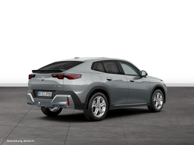 Gebraucht BMW X2 150 PS (110 kW) 2025 Grau SUV