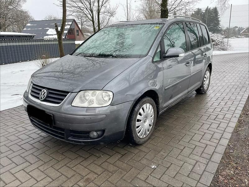 Gebraucht VW Touran 116 PS (85 kW) 2008 Grau Van / Kleinbus