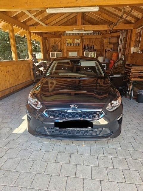 Schwarz Gebraucht 2020 Kia Ceed 4 Limousine | 14.700 € (Guter Preis) - Bild 1/4