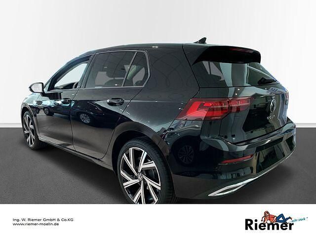 Gebraucht VW Golf VIII Active 131 PS (96 kW) 2022 Schwarz Kleinwagen