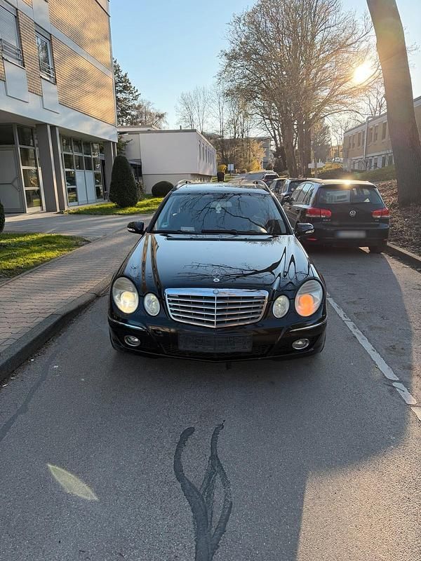 Second-hand Mercedes E280 190 CP (139 kW) 2006 Negru Break