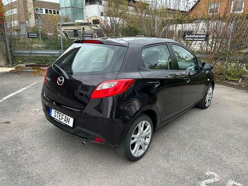 Second-hand Mazda 2 86 CP (63 kW) 2009 Negru Hatchback