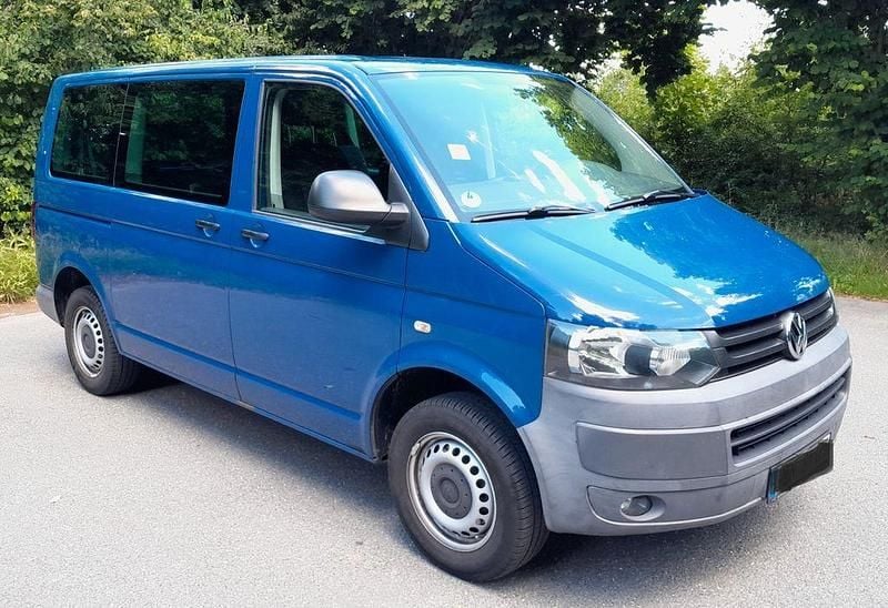Blau Gebraucht 2011 VW Caravelle Van / Kleinbus | 11.870 € (Guter Preis) - Bild 1/4