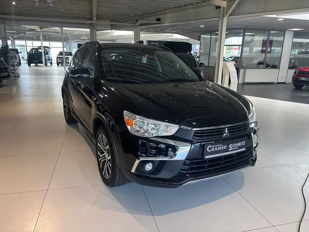 Gebraucht Mitsubishi ASX Top 114 PS (83 kW) 2018 Amethyst black (metallic) SUV