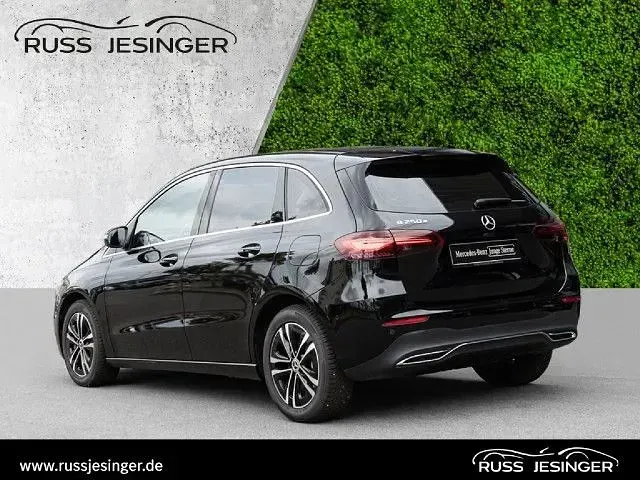 Gebraucht Mercedes B250e 218 PS (160 kW) 2023 Kleinwagen