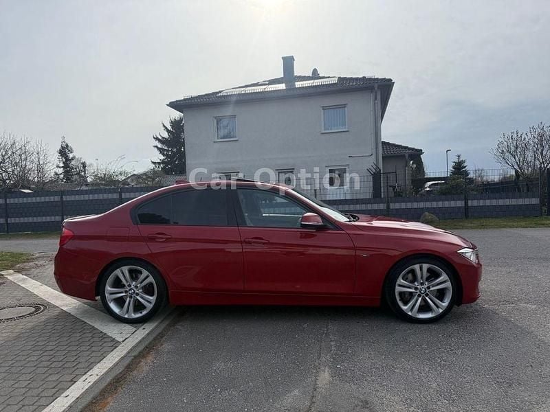 Gebraucht BMW 335 Performance 306 PS (225 kW) 2012 Melbournerot Limousine