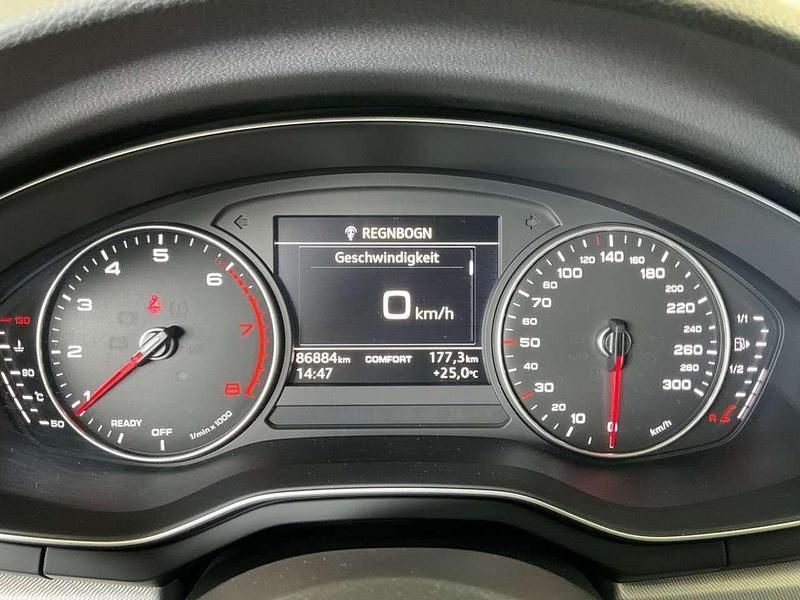 Weiß Gebraucht 2017 Audi A5 Sportback Coupé | 22.555 € (Fairer Preis) - Bild 1/4