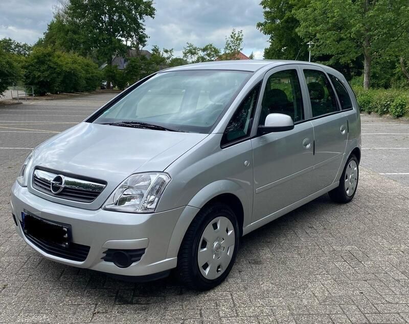 Grau Gebraucht 2006 Opel Meriva S Van / Kleinbus | 2.600 € (Guter Preis) - Bild 1/4