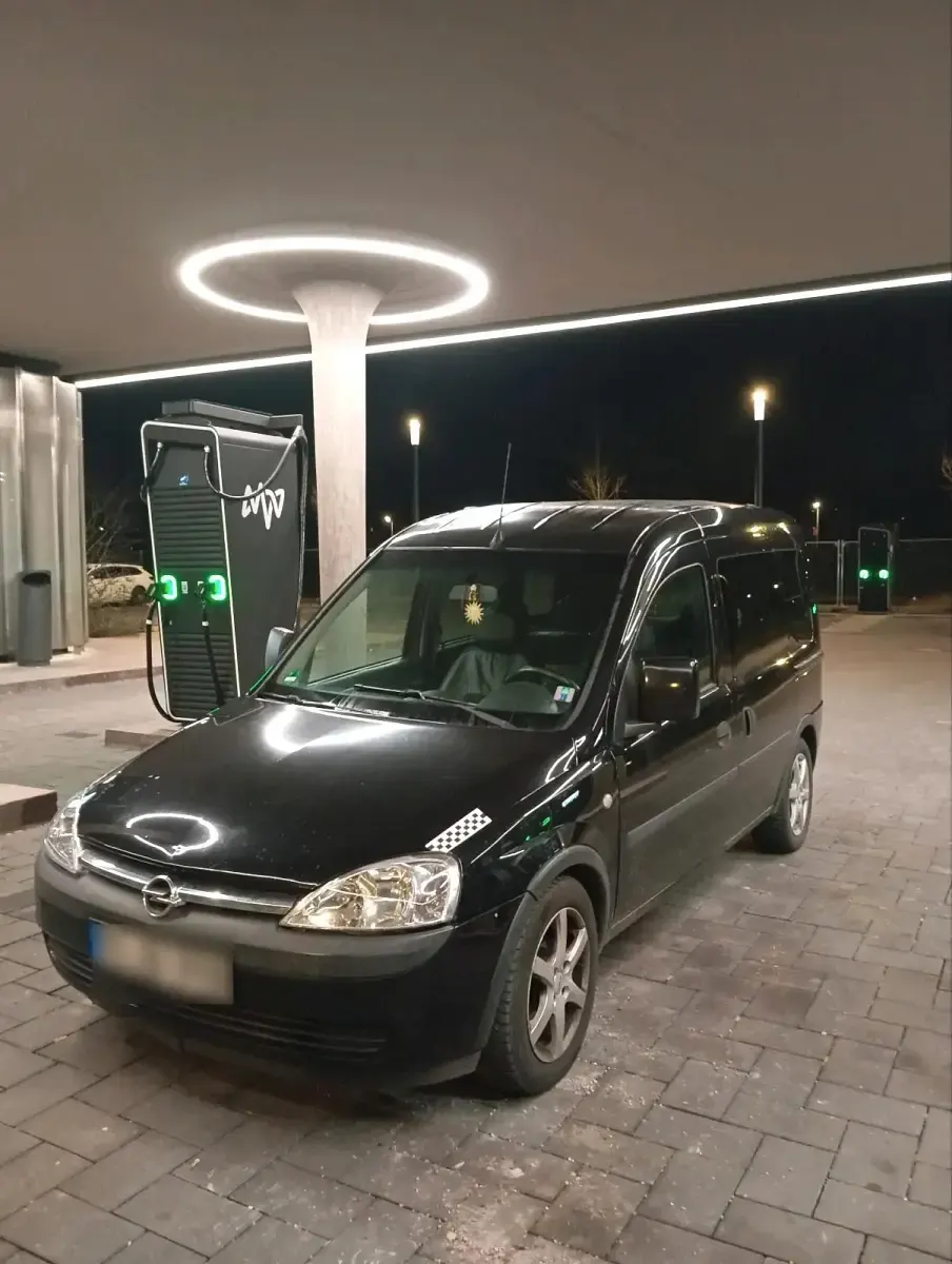 Usado Opel Combo 90 HP (66 kW) 2009 Preto Monovolume