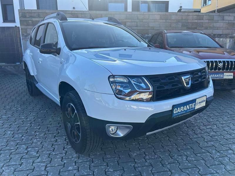 Gebraucht Dacia Duster Black Shadow 125 PS (91 kW) 2017 Gletscherweiss SUV