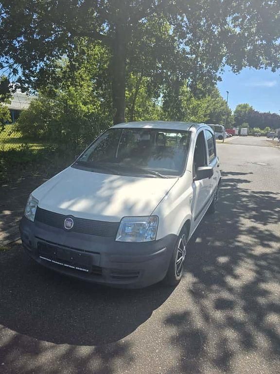 Weiß Gebraucht 2009 Fiat Panda Kleinwagen | 2.300 € (Fairer Preis) - Bild 1/4