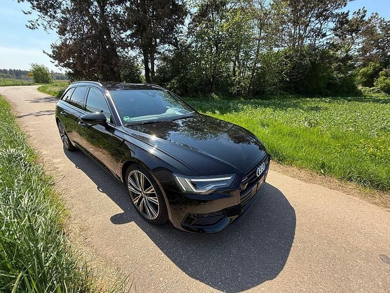 Schwarz Gebraucht 2019 Audi A6 Ambiente Kombi | 41.399 € (Teuer) - Bild 1/4