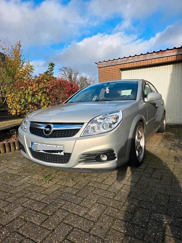 Silber Gebraucht 2007 Opel Vectra Limousine | 3.000 € (Fairer Preis) - Bild 1/4