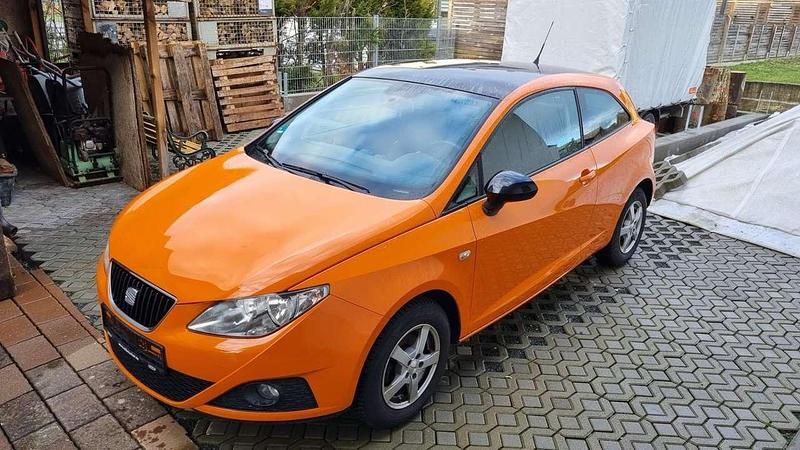Orange Gebraucht 2010 Seat Ibiza SC Kleinwagen | 2.900 € (Guter Preis) - Bild 1/4