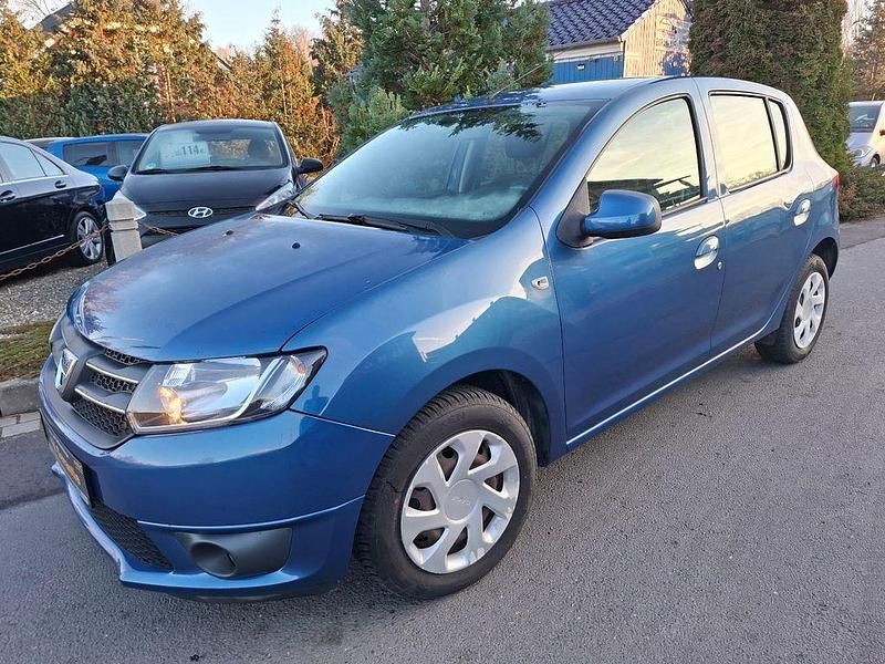 Blau Gebraucht 2012 Dacia Sandero Lauréate SUV | 6.950 € (Fairer Preis) - Bild 1/4