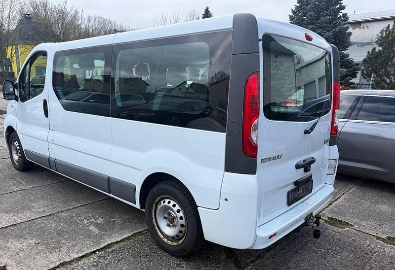 Gebraucht Renault Trafic Expression 114 PS (83 kW) 2014 Weiß Van / Kleinbus