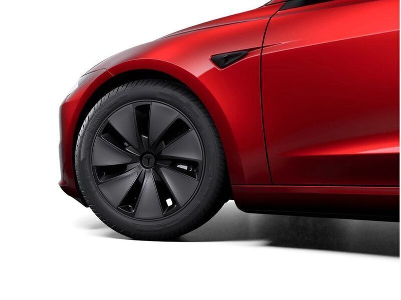 Uusi Tesla Model 3 RWD 235 kW (320 HP) 2025 Punainen Sedan